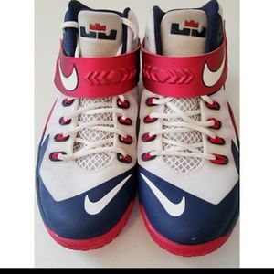 Lebrons soldier 8